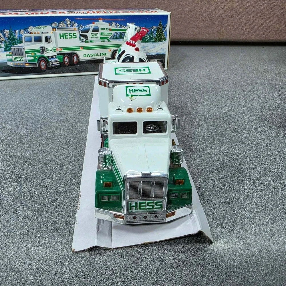 Hess Toy Truck and Helicopter 2001 White Green Collectible READ
